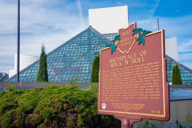 Smartphone-Guided Walking Tour of Downtown Cleveland Sights & Stories - A phone-led walk through Cleveland’s compact center