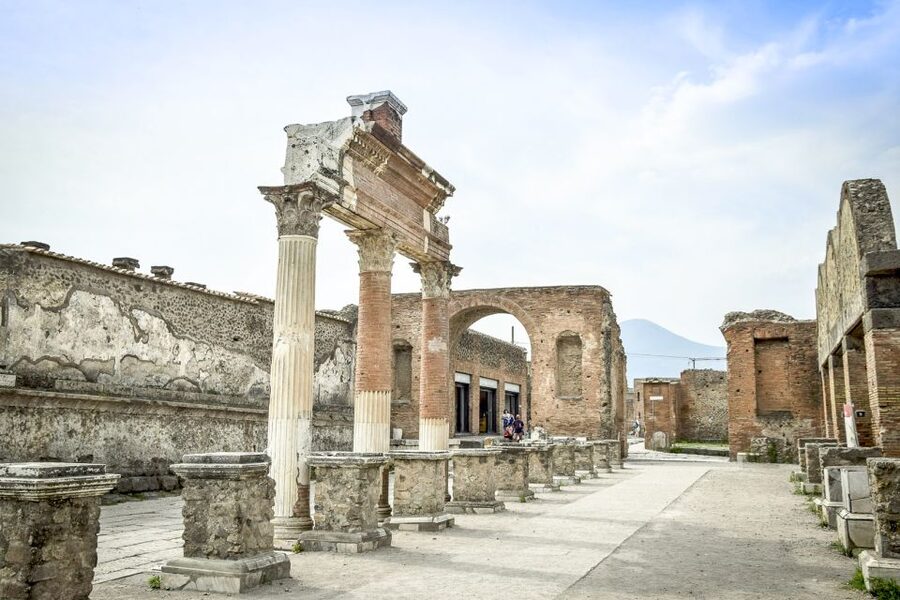 Sorrento & Pompeii Day Trip from Rome Audio Guide Tour - A long return to Rome