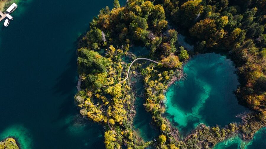 Split: Self-Guided Plitvice Lakes Day Tour with Boat Ride - The lower lakes and panoramic boat ride