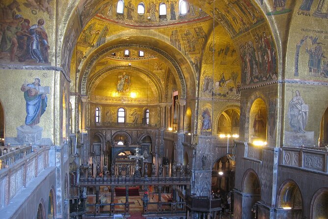 St. Mark's Cathedral Priority Guided Tour & History Gallery - Common problems to avoid