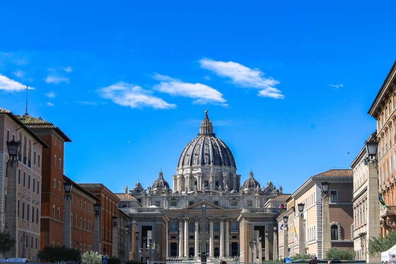 St. Peter's Basilica: Hosted Entrance & Digital Audioguide - Key points to know before booking