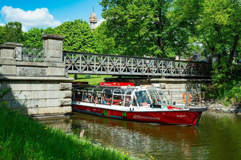 Stockholm: Royal Bridges & Canal Boat Tour with Audio Guide - Key points to know before you go