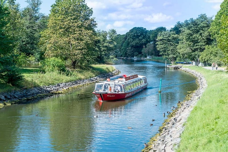 Stockholm: Royal Bridges & Canal Boat Tour with Audio Guide - Timing, price, and practical value