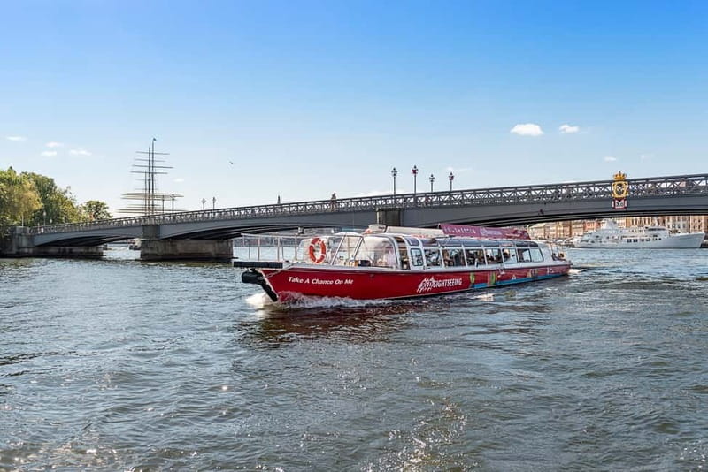 Stockholm: Royal Bridges & Canal Boat Tour with Audio Guide - Cruising past Gamla Stan and the Royal Palace