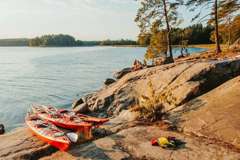 Stockholm: Self Guided Kayak Adventure in Nature Reserve - Choosing an island picnic stop
