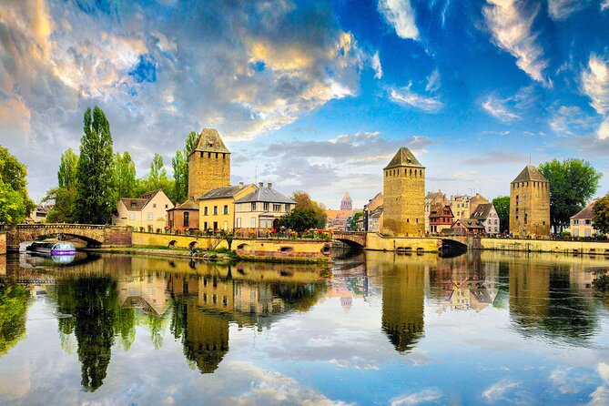 Strasbourg Walking Tour with Audioguide on Your Smartphone - Rue Mercière, the cathedral, and Maison Kammerzell