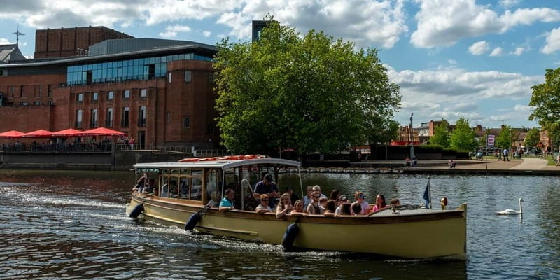 Stratford-upon-Avon: River Cruise & City Audio Tour - Starting beside the Royal Shakespeare Theatre