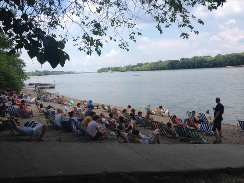 Szentendre: self-guided bicycle tour from Budapest - Lupa Lake and the final ride to Szentendre