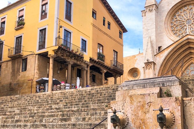 Tarragona Scavenger Hunt and Sights Self-Guided Tour - How the Explorial app works