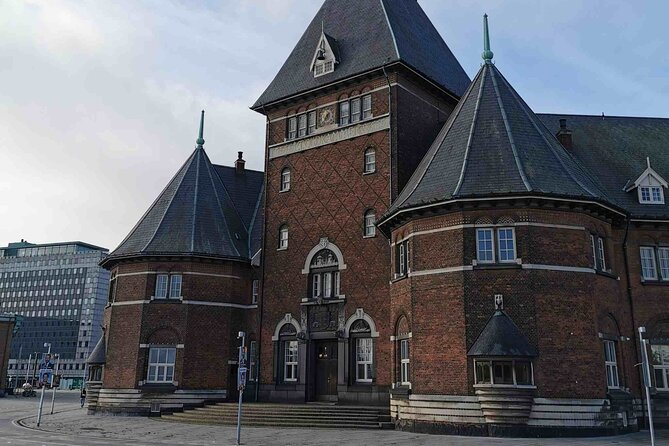 The Ancient Viking Stronghold of Aros: A Self-Guided Audio Tour in Aarhus - ARoS Aarhus Kunstmuseum from the outside