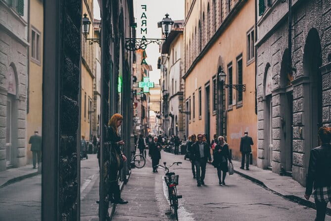 The Best of Florence Walking Tour with Audio Guide and Guide - Santa Trinita and the shopping streets