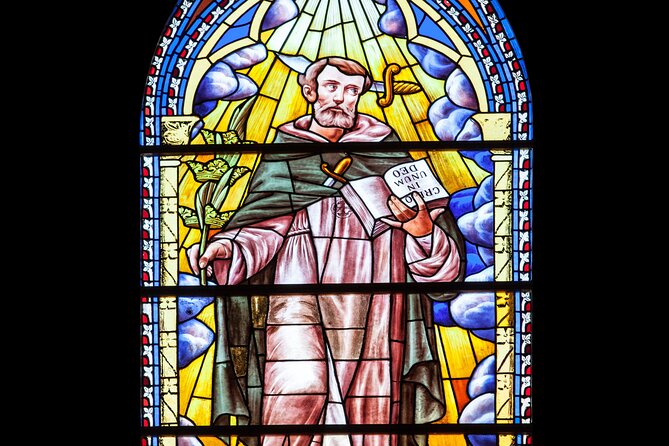 The Light of Saint Nicholas - The three modern elements inside the visit