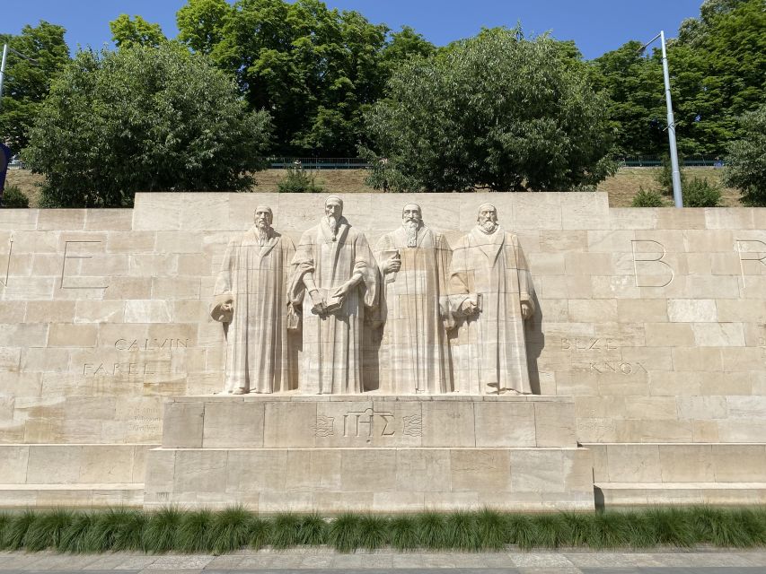 The Many Faces of Geneva: Self-Guided Audio City Tour - Key points at a glance