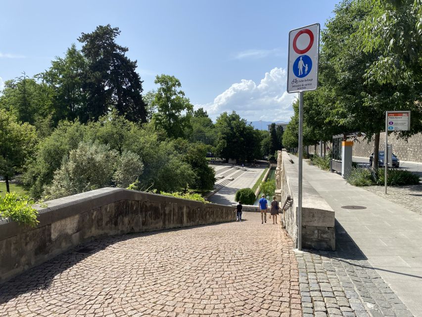 The Many Faces of Geneva: Self-Guided Audio City Tour - Brunswick, Rousseau, and the uncomfortable side of famous men