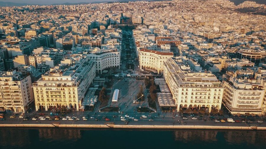 Thessaloniki: Self-Guided Audio Walking Tour & Narrative - Downloading the tour before you walk