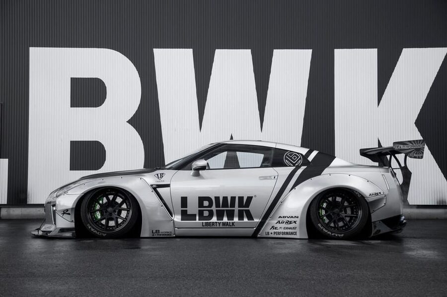 Tokyo: Daikoku Self-Drive R35 GT-R Custom Car Experience - Who will enjoy this most
