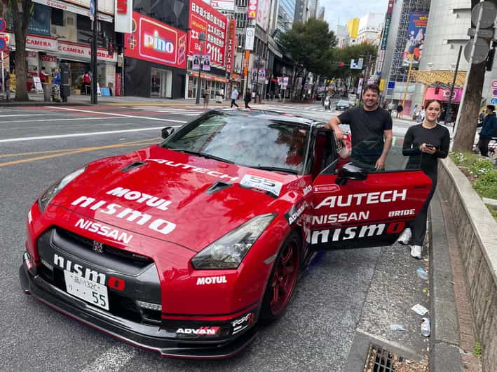 Tokyo: Daikoku Self-Drive R35 GT-R Custom Car Experience - Shibuya Crossing gives the tour an instant Tokyo setting