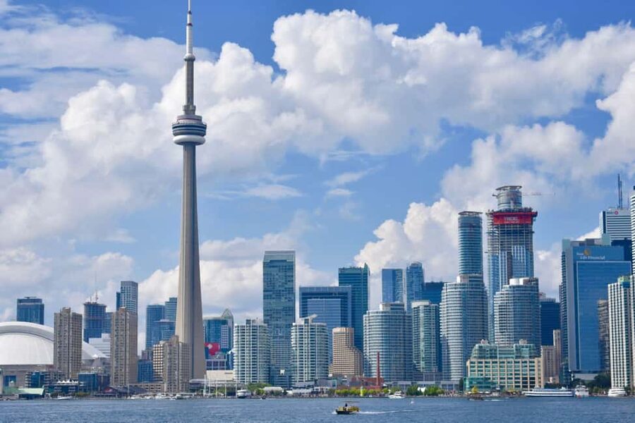 Toronto: True Tales of Toronto Harbour Audio Boat Tour - What the one-hour route is really about