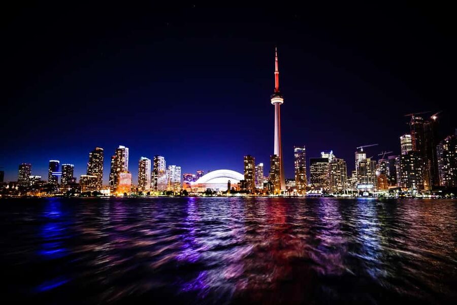Toronto: True Tales of Toronto Harbour Audio Boat Tour - Warren Hoselton’s audio tales