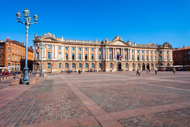 Toulouse "Ville Rose": Interactive Game & Walking Tour - Place de la Trinité and the city’s planned spaces
