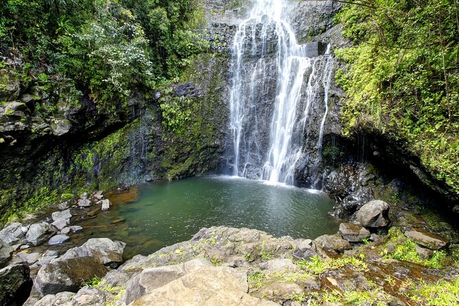 Ultimate Self-Driving Audio Tour of Road to Hana, Maui - Black-pebble beaches and the Keanae peninsula