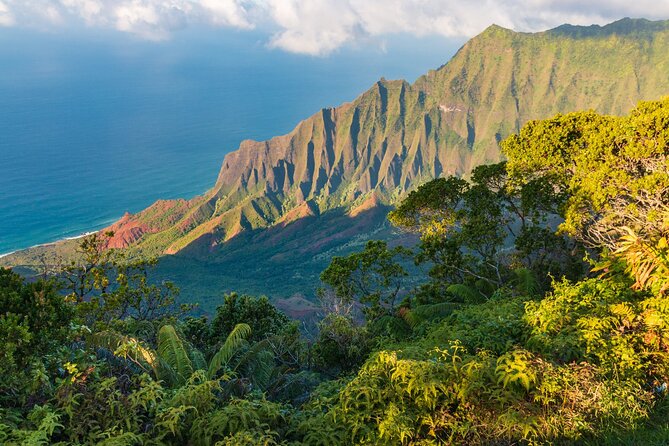 Ultimate Self-Guided Audio Driving Tour of Kauai (Na Pali, Waimea), Hawaii - Lihue to Poipu: beaches and sugar country