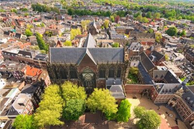 Utrecht Old Town: Medieval Monster Hunt & Walking Tour