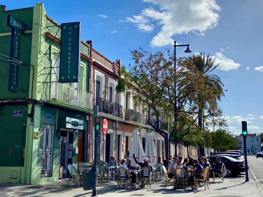 Valencia: 2-in-1 Biking and Walking Audio-Guided Route - Las Arenas, Malvarrosa, and Patacona