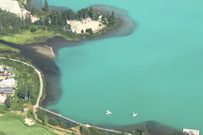 Vancouver to Whistler Seaplane Day Trip: Self-Guided Adventure - Arriving on Green Lake
