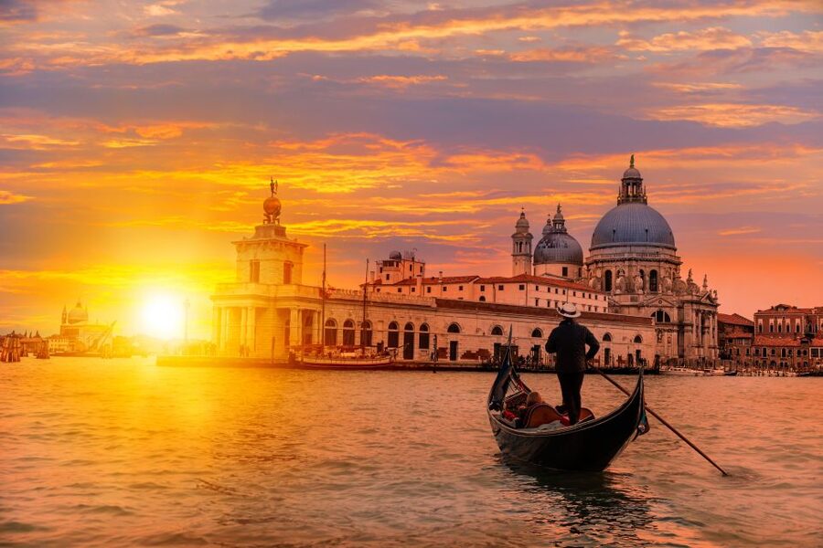 Venice: Gondola Tour under the Bridge of Sighs & Audio Guide - Under the Bridge of Sighs