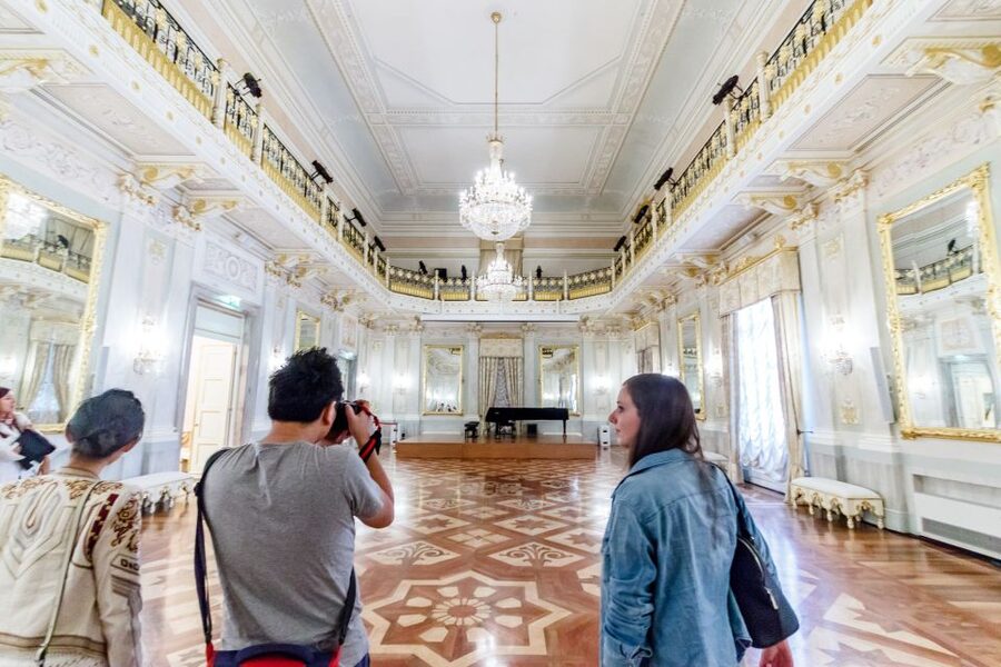 Venice: La Fenice Opera House Entry Ticket with Audio Guide - How long to allow and when to go