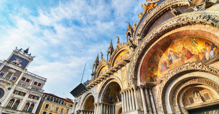 Venice: St. Mark Basilica Ticket, Audioguide+History Gallery - Audio guide or live guide?
