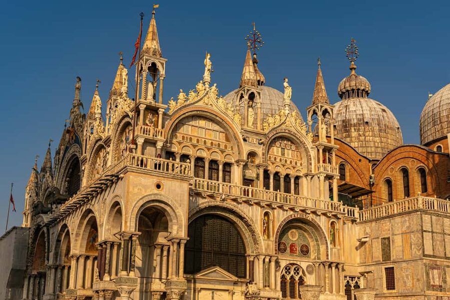 Venice: St Mark's Basilica Entry Ticket with Audio Guide App - Booking advice for a smoother visit