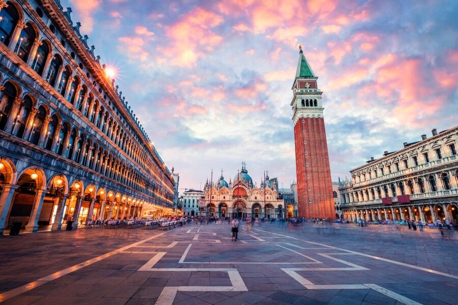 Venice: St. Mark's Basilica Priority Ticket and Audio Guide - Dress and bags can decide if you get inside
