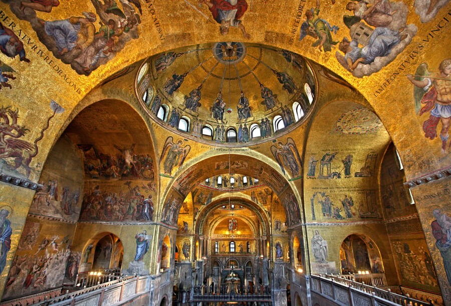 Venice: St. Mark's Basilica Priority Ticket and Audio Guide - Reading the mosaics instead of just admiring the gold