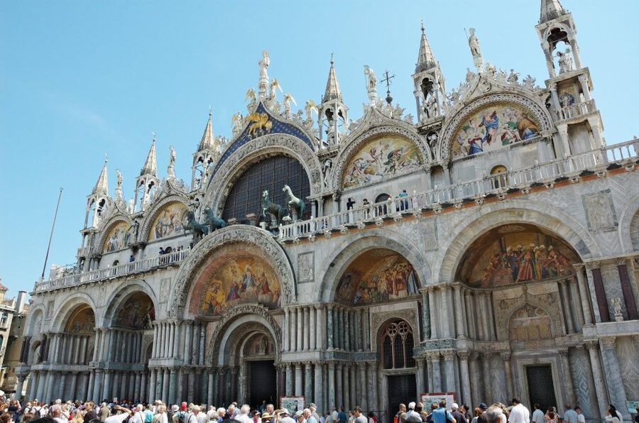 Venice: St. Mark's Basilica Skip-the-Line Entry & Audioguide - What the 50-minute to 1.5-hour timing feels like