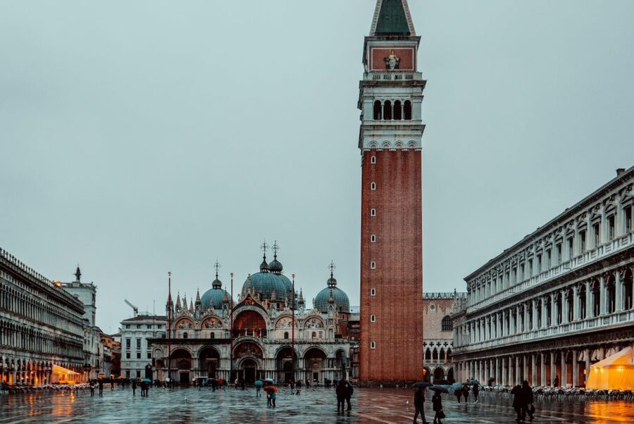 Venice: St. Mark's Basilica Skip-the-Line Entry & Audioguide - Dress rules, bags, and mobility concerns