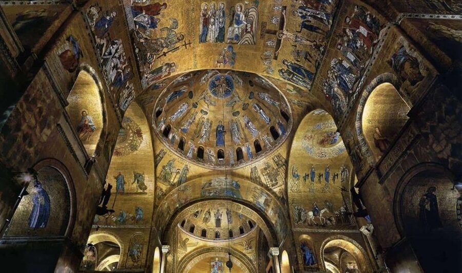 Venice: St. Mark's Basilica Skip-the-Line Entry & Audioguide - The basilica exterior: marble, sculpture, and a Byzantine profile