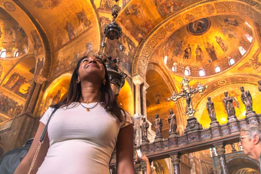Venice: St. Mark’s Basilica Skip-the-Line Ticket & Audio App - Meeting the host at Piazzetta dei Leoncini