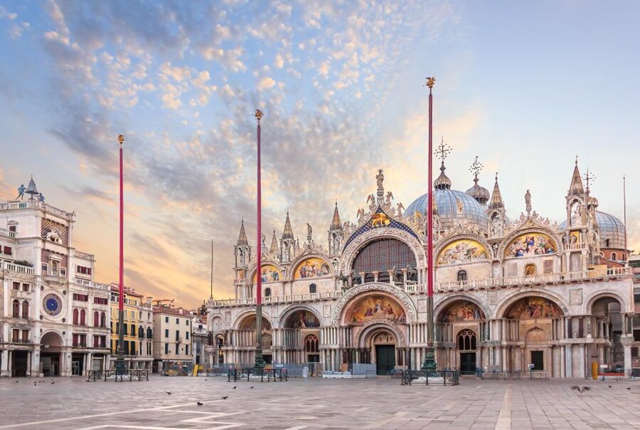 Venice: St. Mark's Basilica Ticket with Audio Guide - What you see inside in 15 to 20 minutes