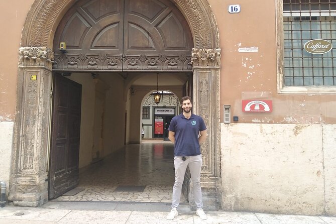 Verona: Juliet’s House Fast-Track Entry Ticket & Audio Guide - Is fast-track entry worth the added cost?