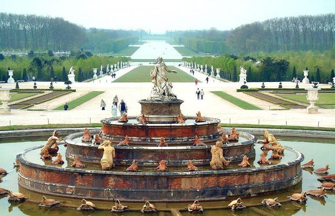 Versailles Domain Audio Guided Half Day Tour from Paris - What this Versailles trip really provides