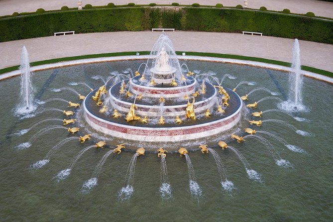 Versailles: Full Day Tour & Shuttle from Paris - Audio guide languages and the level of help