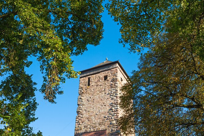 Villingen-Schwenningen Scavenger Hunt and Sights Self-Guided Tour - Reaching Aussichtsturm Hubenloch