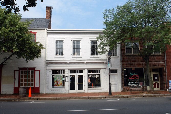 Virginia: Ghosts of Fredericksburg Self-Guided Walking Audio Tour - The Visitor Center and getting your bearings