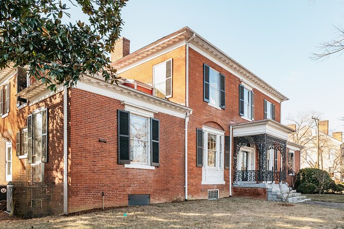 Virginia: Ghosts of Fredericksburg Self-Guided Walking Audio Tour - St. George’s Episcopal Church and its burial ground