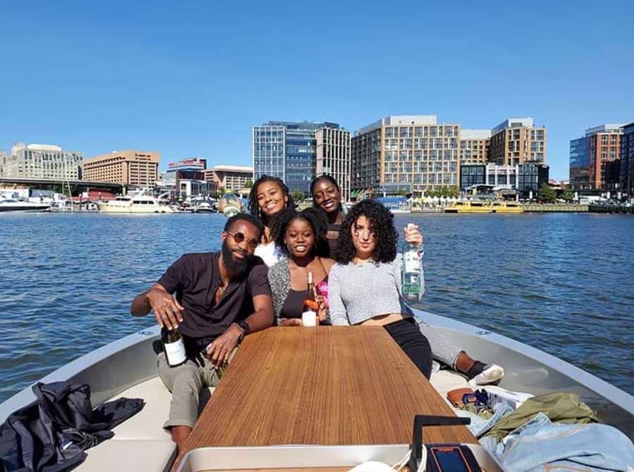 Washington DC: The Wharf Self-Driven Boat Tour with Map - Sightseeing without a script