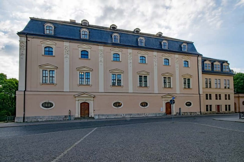 Weimar: Scavenger Hunt Self-Guided Walking Tour - From the National Theatre to Goethe and Schiller