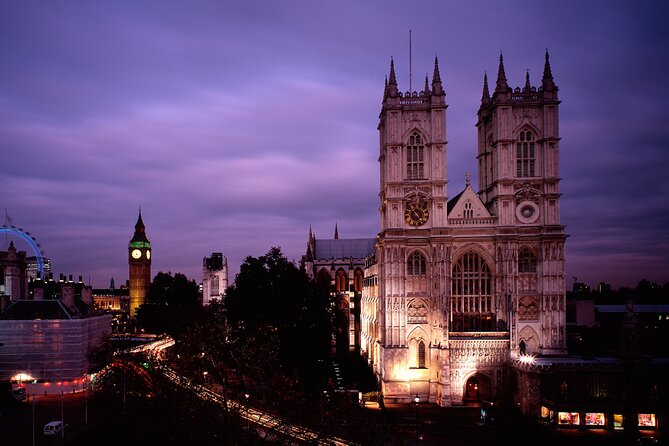 Westminster Abbey Entrance Ticket Including Audio Guide - Following the audio guide through the church