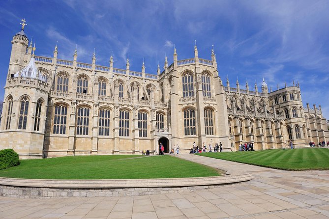 Windsor Castle Tour from London with Transportation & Audio Guide - Windsor Castle in a half-day from London